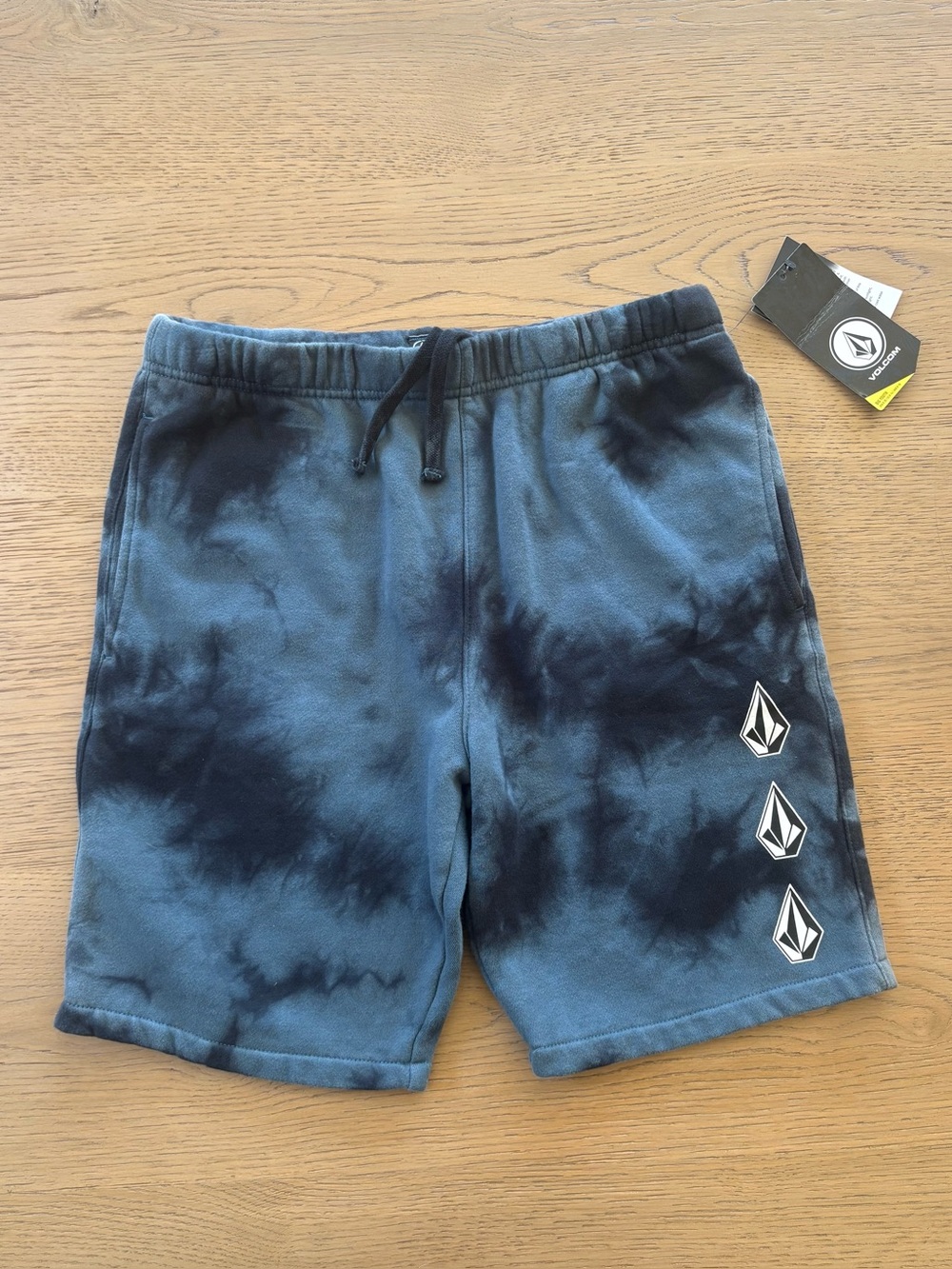Volcom NWT Tie Dye Fleece Shorts Boys XL 14Y Blue Black